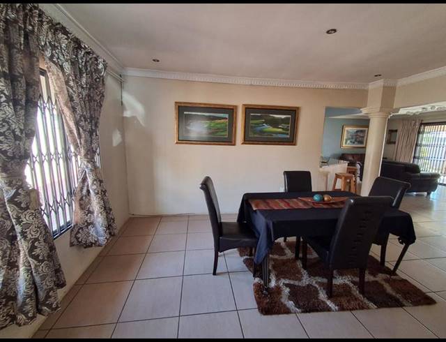 4 BEDROOM HOUSE FOR SALE IN DAWN PARK EXT
